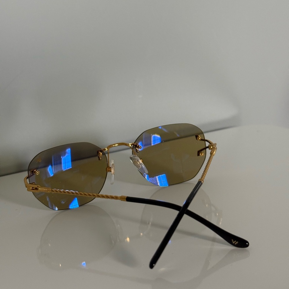 Gold Rimless Sunglasses - Picture 3 of 4